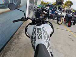 2024 ROYAL ENFIELD (SEE ALSO ENFIEL HIMALAYAN 450 White