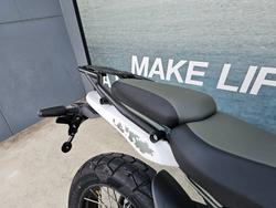 2024 ROYAL ENFIELD (SEE ALSO ENFIEL HIMALAYAN 450 White