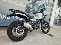 2024 ROYAL ENFIELD (SEE ALSO ENFIEL HIMALAYAN 450 White