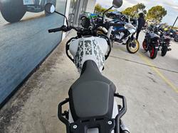 2024 ROYAL ENFIELD (SEE ALSO ENFIEL HIMALAYAN 450 White