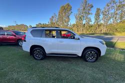 2023 Toyota Landcruiser Prado VX