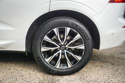 2023 Volvo XC60 Plus B5