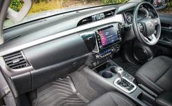 2021 Toyota Hilux SR5