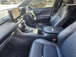 2024 Toyota RAV4 XSE