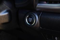 2022 Toyota Hilux SR5