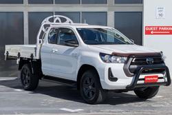 2023 Toyota Hilux SR