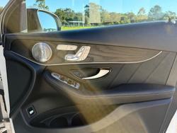 2019 Mercedes-Benz GLC-Class GLC300