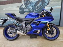 Yamaha YZF-R7LA