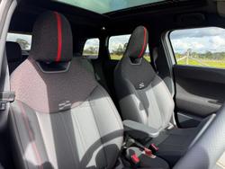 2026 MINI Aceman JCW E Favoured