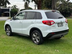 2017 Suzuki Vitara RT-S LY Cool White