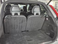 2022 Volvo XC90 B6 R-Design