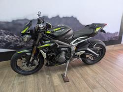 2022 Triumph STREET TRIPLE RS Black
