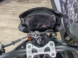 2022 Triumph STREET TRIPLE RS Black