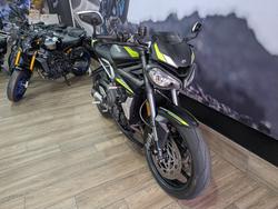 2022 Triumph STREET TRIPLE RS Black