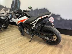 2022 Ktm 390 DUKE Black