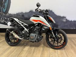 2022 Ktm 390 DUKE Black