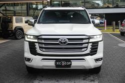 2022 Toyota Landcruiser Sahara ZX