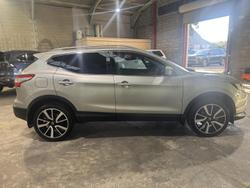 2017 Nissan QASHQAI Ti