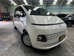 Hyundai Staria Load