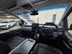 2022 Hyundai STARIA LOAD