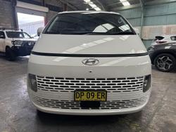 2022 Hyundai STARIA LOAD