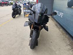 2025 Yamaha YZF-R1 Black