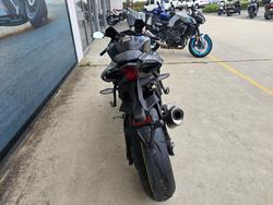 2025 Yamaha YZF-R1 Black
