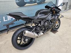 2025 Yamaha YZF-R1 Black
