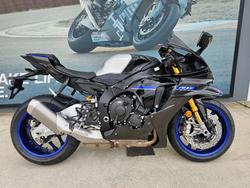 2026 Yamaha YZF-R1 M Black