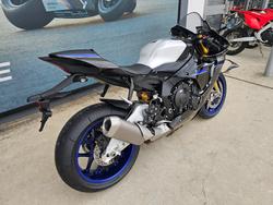 2026 Yamaha YZF-R1 M Black
