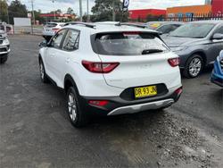 2024 KIA STONIC S