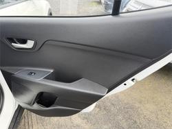 2024 KIA STONIC S