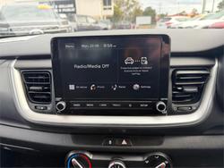 2024 KIA STONIC S