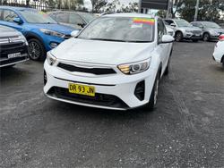 2024 KIA STONIC S