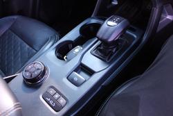 2022 Ford Everest Platinum