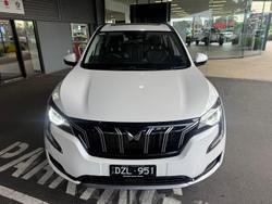 2025 Mahindra XUV700 AX7
