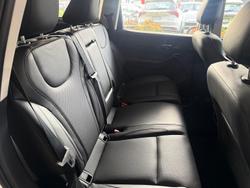 2025 Mahindra XUV700 AX7