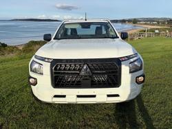 2026 Mitsubishi Triton GLX