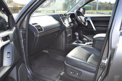 2021 Toyota Landcruiser Prado VX