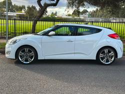 2014 Hyundai Veloster +