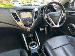 2014 Hyundai Veloster +