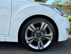2014 Hyundai Veloster +