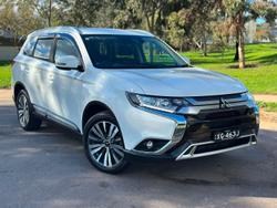 2020 Mitsubishi Outlander LS