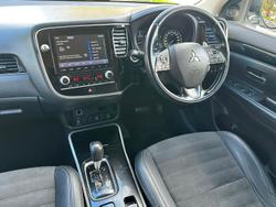 2020 Mitsubishi Outlander LS