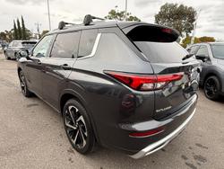 2024 Mitsubishi Outlander Exceed Tourer