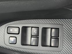 2023 Mitsubishi Eclipse Cross PHEV XLS