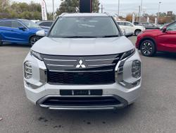 2025 Mitsubishi Outlander Exceed