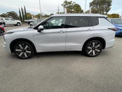 2025 Mitsubishi Outlander Exceed
