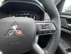 2025 Mitsubishi Outlander Exceed