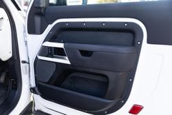 2021 Land Rover Defender 90 D300 SE